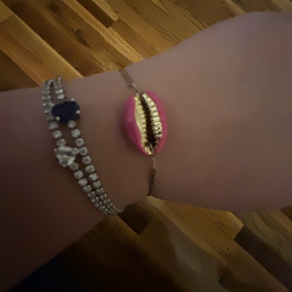 Cara Couture Puka Shell Pink and Gold Bracelet - Picture 2 of 3